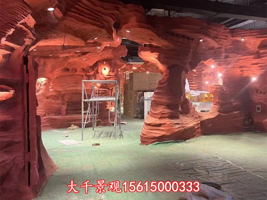 點(diǎn)擊查看詳細(xì)信息<br>標(biāo)題：溶洞民宿 閱讀次數(shù)：1285